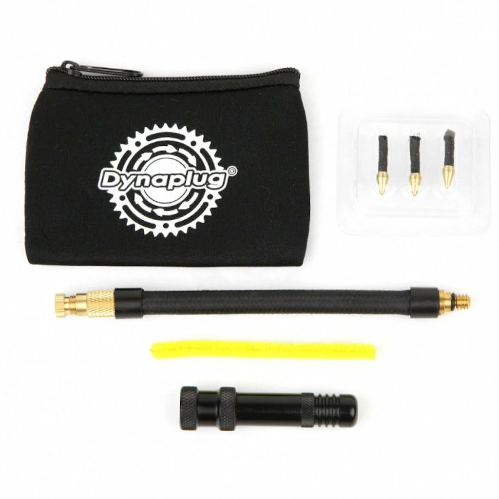 Kit De Réparation Pneus Tubeless Avec Mèches Dynaplug Air 1 Kit De Réparation Pneus Tubeless Avec Mèches Dynaplug Air