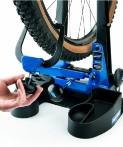Pied De Dévoilage Roue Vélo Professionnel Park Tool TS-2.3 12 Pied De Dévoilage Roue Vélo Professionnel Park Tool TS-2.3 -Montage & réparation du pneu Boutique pied centrage TS23 7