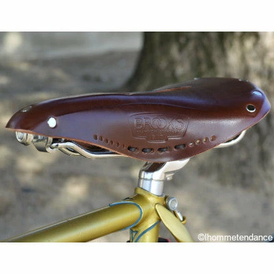 Selle Vélo Cuir Brooks B17 Carved Brun Pour Homme 4 Selle Vélo Cuir Brooks B17 Carved Brun Pour Homme – Image 4